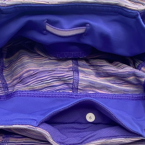 Lululemon Athletica Leggings Sz 6 - Picture 6 of 9